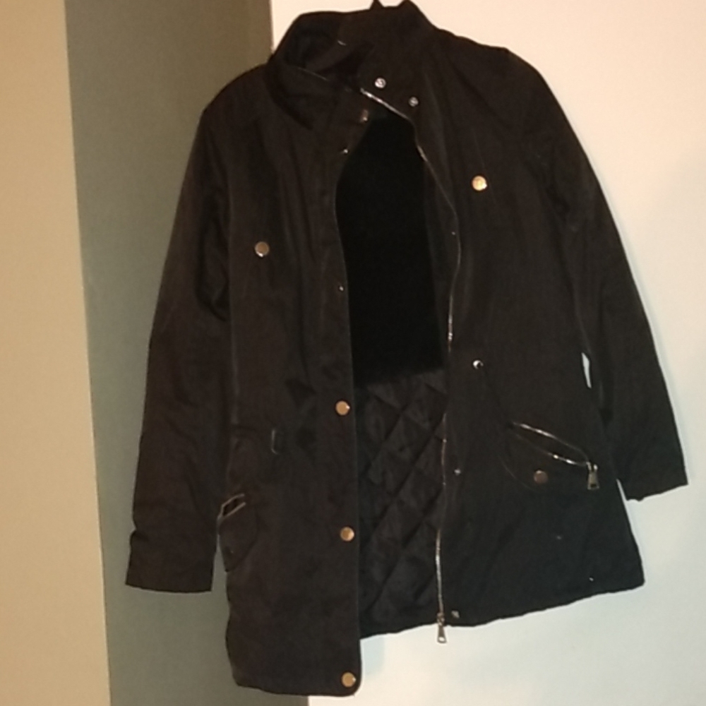 Warm and cozy coat great for the winter time